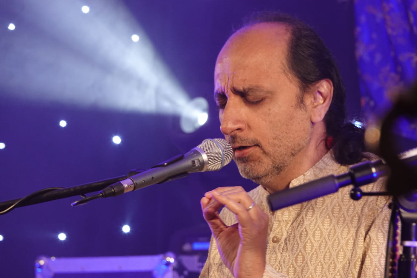Essential Manish Vyas Albums: A Listening Guide