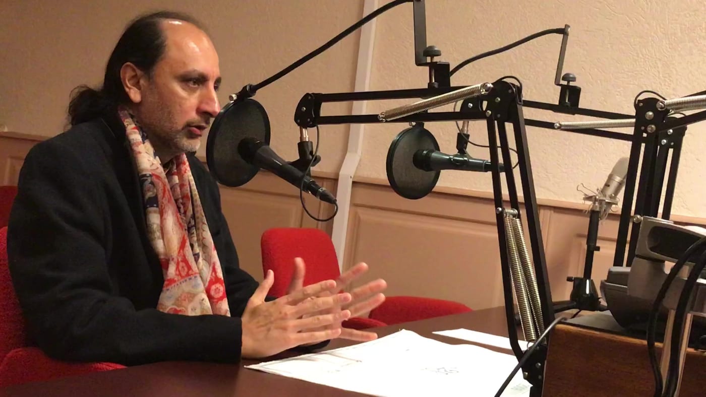 The Music of Manish Vyas: Sound, Sacred Texture, and Lineage